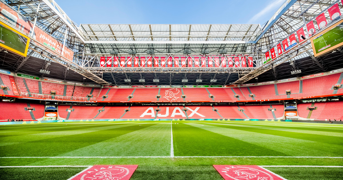 Ajax Amsterdam rozwiązał kontrakt z Nourim - Piłkarski Świat.com