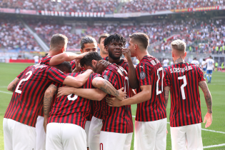 Serie A. AC Milan vs Napoli. Gdzie oglądać? Transmisja online na żywo i stream za darmo