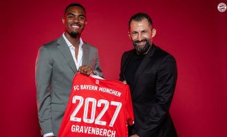 Oficjalnie: Ryan Gravenberch w Bayernie Monachium