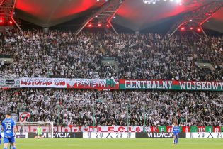 Legia Warszawa rozgląda się za nowym napastnikiem