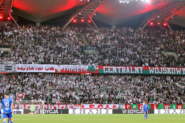 Legia Warszawa, Kibice, 11 listopada