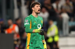 Borussia Dortmund - Gregor Kobel 1