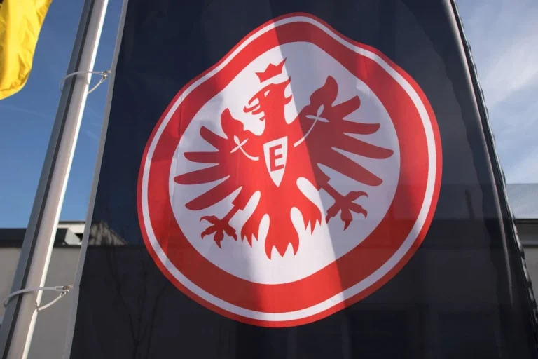 Eintracht Frankfurt - logo 1