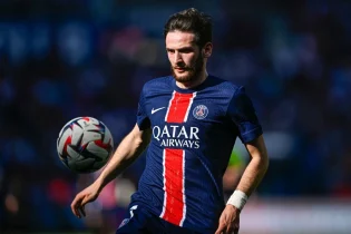 PSG - Khvicha Kvaratskhelia 1 | Paris Saint-Germain