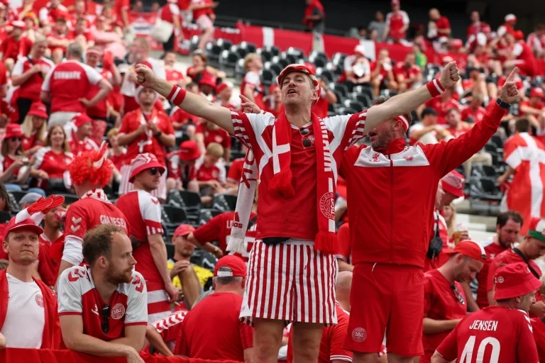 Dania kibice 1 | 2024