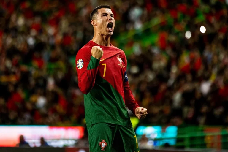 Reprezentacja Portugalii - Cristiano Ronaldo 22
