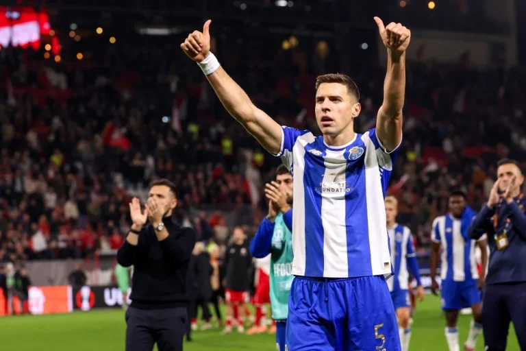 FC Porto - Jan Bednarek 1