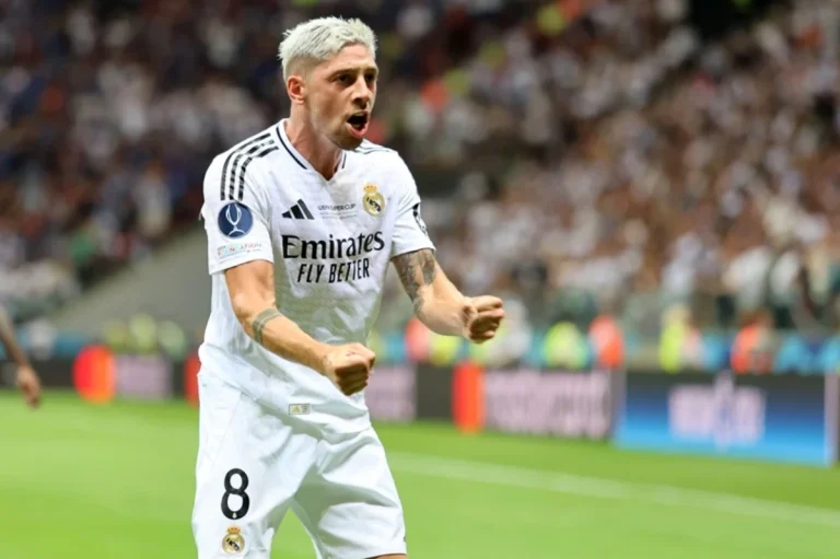 Real Madryt - Federico Valverde 3