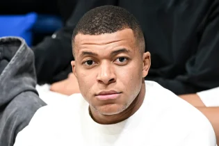 Real Madryt - Kylian Mbappe 11