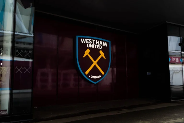 West Ham United - logo 3