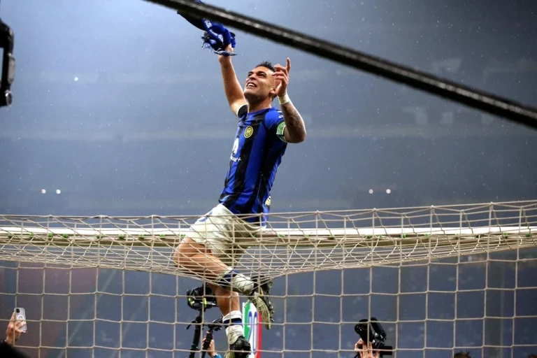 Inter Mediolan - Lautaro Martinez 5