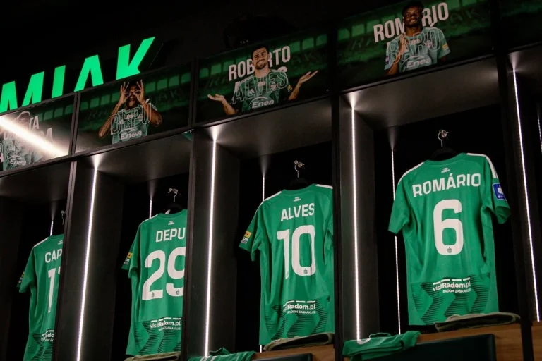 Radomiak - szatnia koszulki