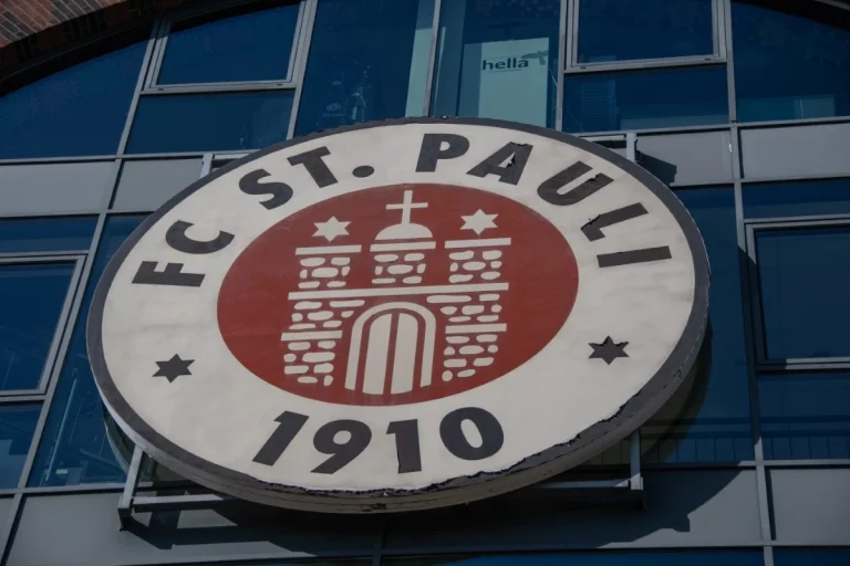 FC St. Pauli - logo 1