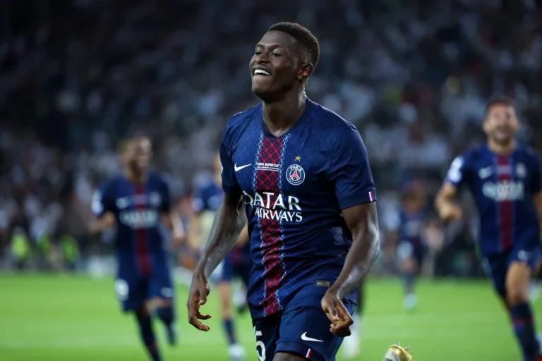 PSG - Nuno Mendes 1 | Paris Saint-Germain