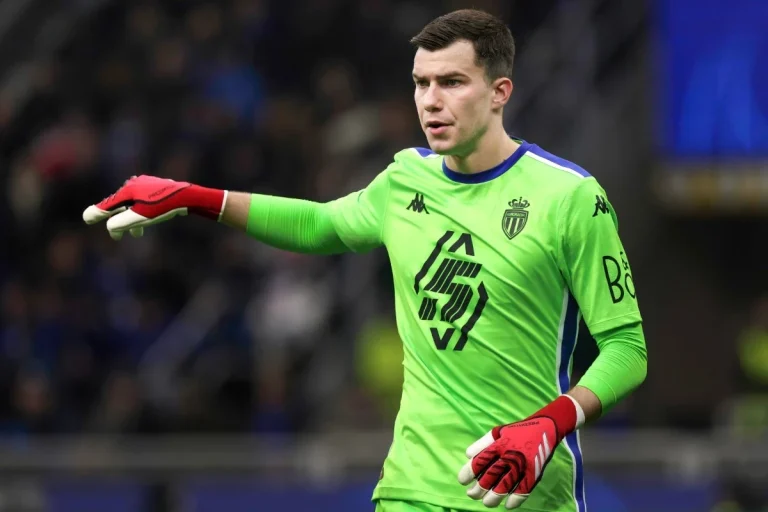 AS Monaco - Radoslaw Majecki 1