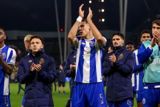 FC Porto - Jan Bednarek 2