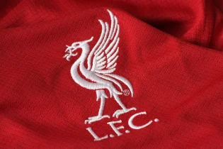 Liverpool - logo koszulka herb