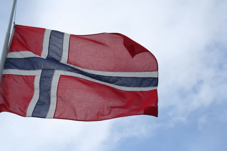 Norwegia - flaga 2 | Reprezentacja Norwegii