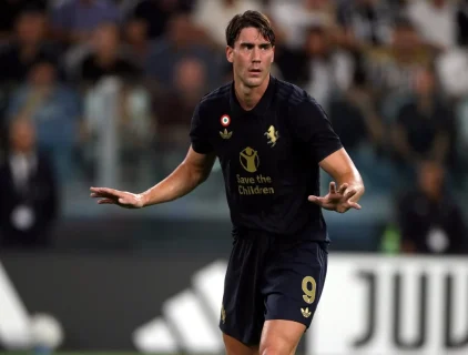 Juventus - Dusan Vlahović