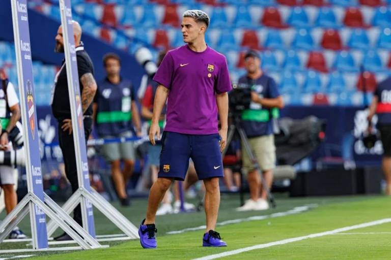 FC Barcelona - Gavi 2