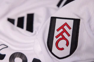 Fulham - logo 1 herb koszulka
