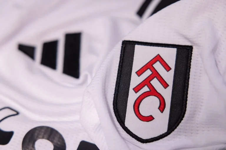 Fulham - logo 1 herb koszulka
