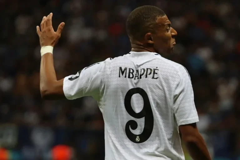 Real Madryt - Kylian Mbappe 5