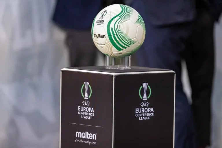 Liga Konferencji Europy - piłka 3