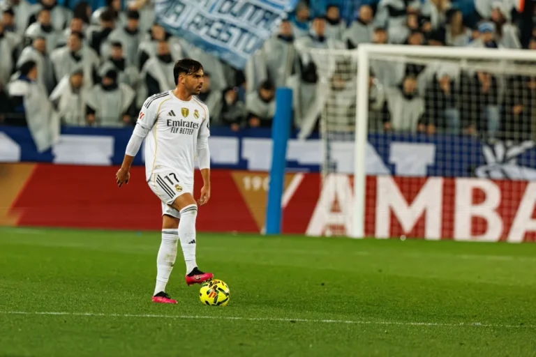 Real Madryt - Raul Asencio 2
