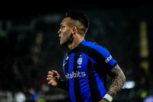 Inter Mediolan - Lautaro Martinez 4