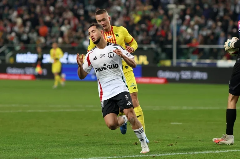 Legia Warszawa - Wahan Biczachczjan Vahan Bichakhchyan 1