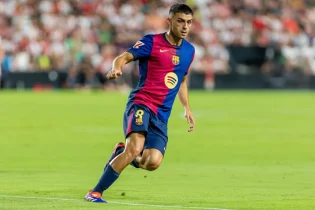 FC Barcelona - Pedri 6